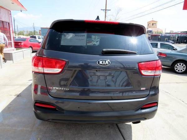 2016 Kia Sorento LX 2WD -FINANCING FOR ALL!! BAD CREDIT OK!! - cars... for sale in Albuquerque, NM – photo 6