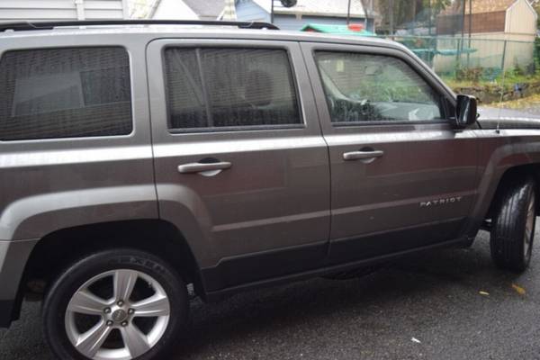 *2012* *Jeep* *Patriot* *Latitude 4dr SUV* - cars & trucks - by... for sale in Paterson, PA – photo 18