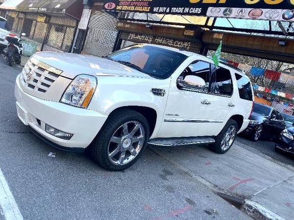 2012 Cadillac Escalade AWD Luxury - EVERYONES APPROVED! - cars & for sale in Brooklyn, NY – photo 4