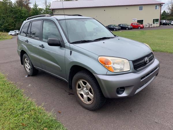 2005 Toyota RAV4 4WD for sale in Pipersville, PA – photo 3