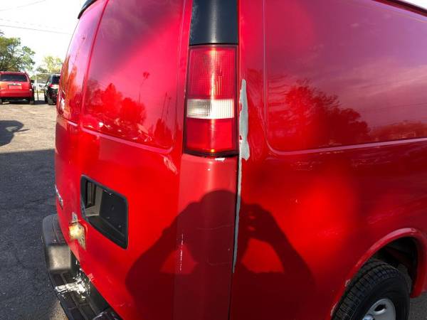 GMC Savana Cargo 3500 Utility Work Cargo Racks Bins Used Chevy Vans for sale in Asheville, NC – photo 7
