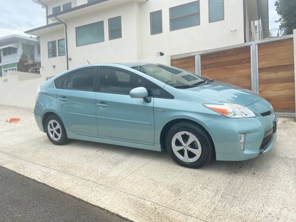 2013 Toyota Prius like new immaculate condition! for sale in Honolulu, HI – photo 2
