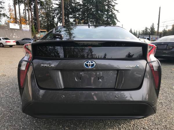 2017 Toyota Prius Three Hatchback for sale in Bellingham, WA – photo 6
