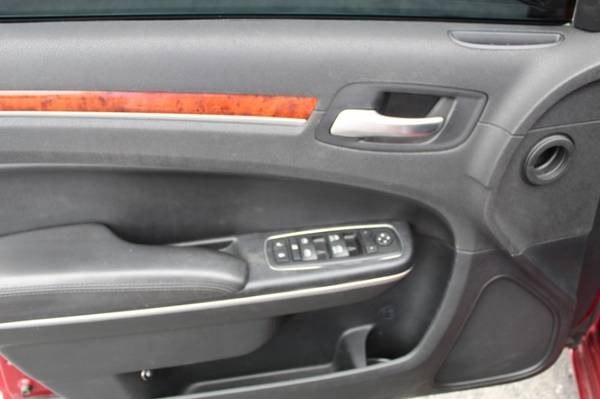 *52,000 Miles* 2014 Chrysler 300 S V6 Navi Sunroof Leather Backup Cam for sale in Louisville, KY – photo 16