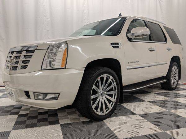 2007 CADILLAC ESCALADE LUXURY for sale in North Randall, OH – photo 2