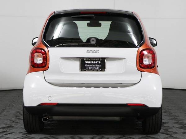 2016 smart fortwo RWD 2dr Cpe Passion Passion for sale in Riverside, CA – photo 8