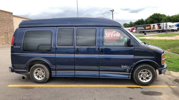2001 Chevrolet Express Travel Van for sale in Sulphur Springs, TX – photo 10