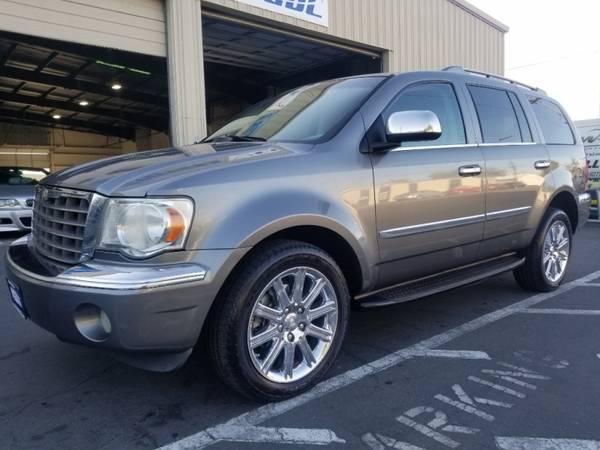 2007 Chrysler Aspen 4WD 4dr Limited , LEATHER , THIRD ROW , CLEAN... for sale in Sacramento , CA – photo 3