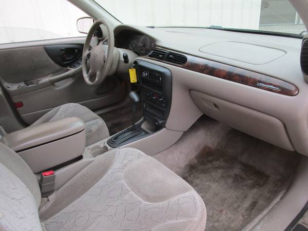 2002 Chevrolet Malibu LS - - by dealer - vehicle for sale in Wilmington, OH – photo 11