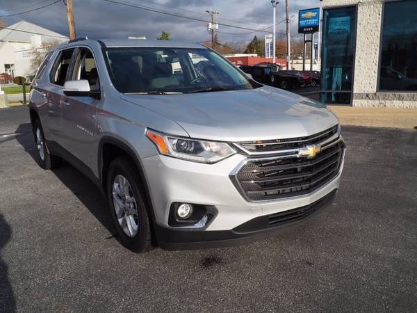 2018 Chevrolet Chevy Traverse LT Cloth - cars & trucks - by dealer -... for sale in Wilmington, DE – photo 3