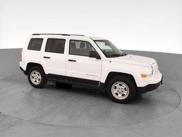 2017 Jeep Patriot Sport SE Sport Utility 4D suv White - FINANCE... for sale in Tucson, AZ – photo 14