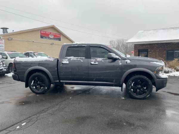 2017 RAM 1500 HEMI 5.7L 4WD! TOUCH SCREEN! BEDLINER! TOW! - cars &... for sale in N SYRACUSE, NY – photo 2