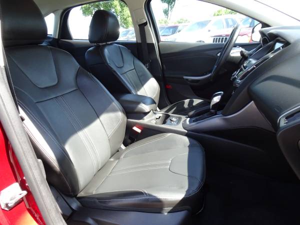 2014 Ford Focus Titanium 4dr Sedan for sale in Burnsville, MN – photo 13