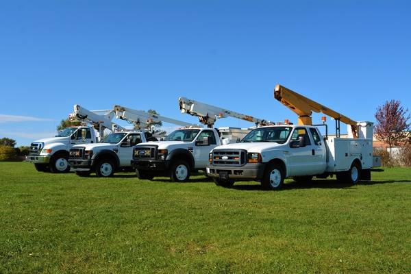 Ford Bucket Truck Liquidation Sale (NON-CDL AVAILABLE!) - cars &... for sale in Crystal Lake, WI – photo 2