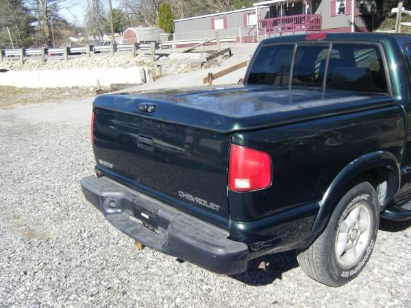 2002 CHEVY S-10 sold - - by dealer - vehicle for sale in Martins Ferry, WV – photo 4