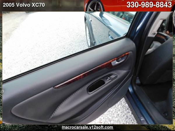 2005 Volvo XC70 Base AWD 4dr Turbo Wagon with - cars & trucks - by... for sale in Akron, OH – photo 17
