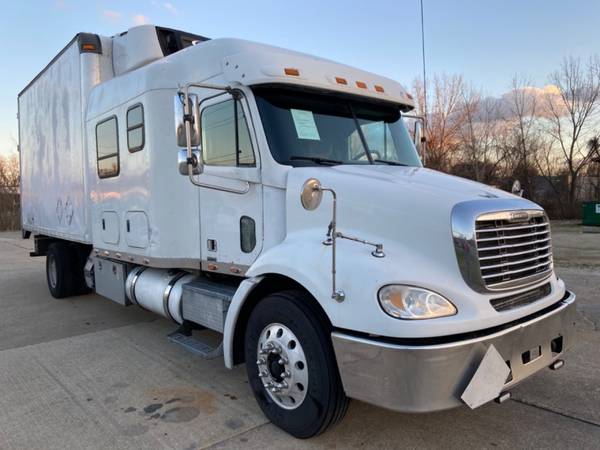 2006 FREIGHTLINER COLUMBIA DIESEL 450HP EXPEDITE REEFER TRUCK w/... for sale in Tallmadge, OH – photo 11