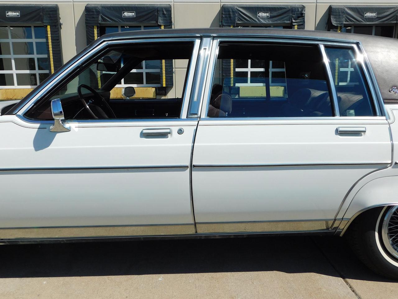 1983 Oldsmobile 98 Regency for sale in O'Fallon, IL – photo 37