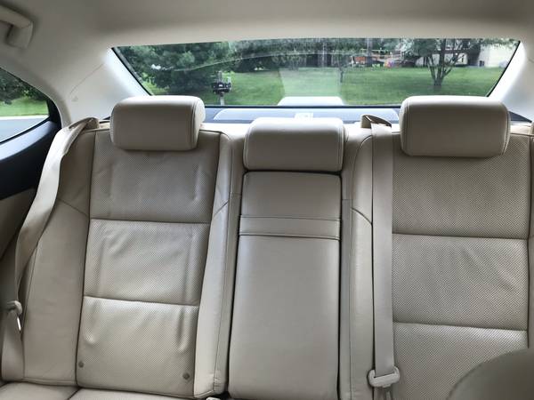 Beautiful 2013 Lexus ES 350! Only 42,000 miles!! for sale in Minneapolis, MN – photo 7