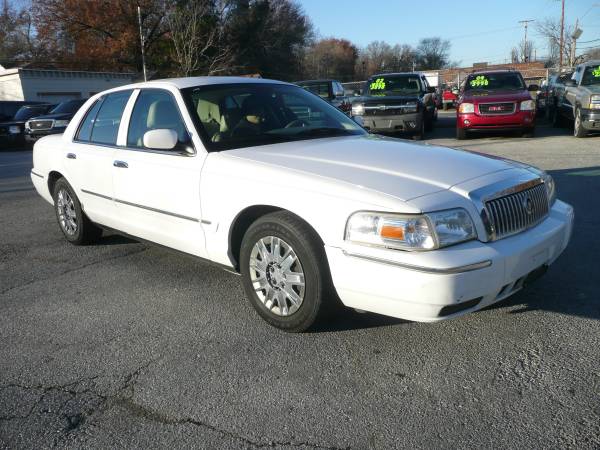 2006 MERCURY GRAND MARQUIS - cars & trucks - by dealer - vehicle... for sale in KCMO, MO – photo 8
