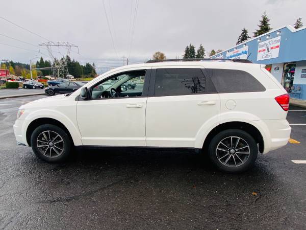 2017 Dodge Journey SE // 3rd row seating // LOW MILES - cars &... for sale in Vancouver, OR – photo 8