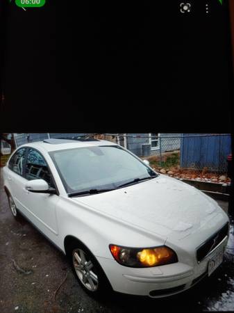 Volvo s40 - cars & trucks - by dealer - vehicle automotive sale for sale in East Boston, MA – photo 7