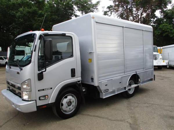 2011 Isuzu NRR 12 BEVERAGE BODY ** SIDE DOOR TRUCK ** - cars &... for sale in south amboy, MS – photo 3