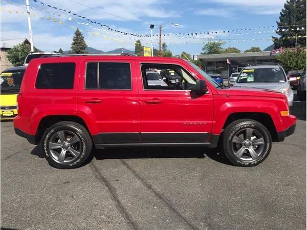 2017 Jeep Patriot Sport SE Sport Utility 4D - We Welcome All Credit! for sale in Medford, OR – photo 9