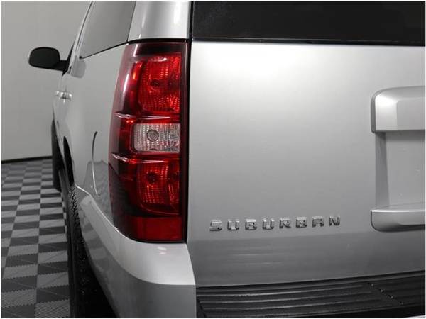 2014 Chevrolet Suburban LT 1500 - SUV for sale in Burien, WA – photo 10