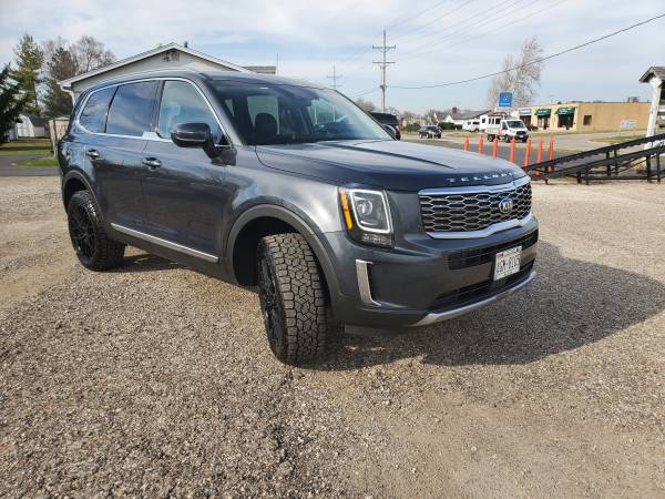 2020 KIA Telluride EX Sport Utility 4D - - by dealer for sale in Other, WI – photo 3
