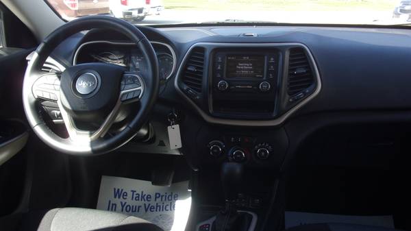 2018 Jeep Cherokee Latitude 0 Down 349 Month - - by for sale in Mount Pleasant, IA – photo 8