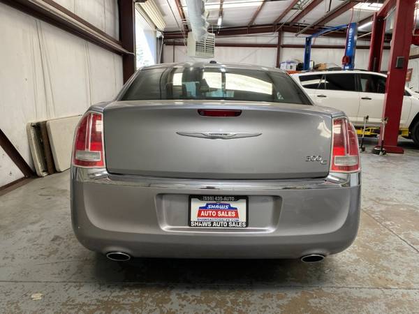 2013 Chrysler 300 4dr Sdn 300C RWD - - by dealer for sale in Madera, CA – photo 4