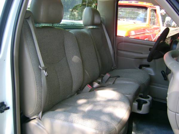 2004 Chevy Silverado V6 4x2 Short Bed Pick up Cold AC New Tires SHARP! for sale in Villa Rica, GA – photo 15