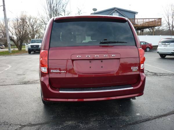 2016 Dodge Grand Caravan SE - cars & trucks - by dealer - vehicle... for sale in Peoria, IL – photo 8