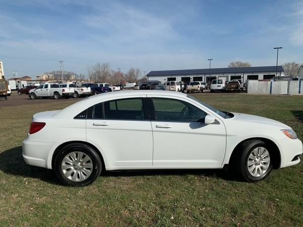 2012 Chrysler 200 - - by dealer - vehicle automotive for sale in Sioux Falls, IA – photo 2