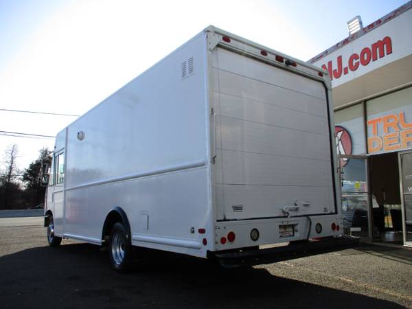 2012 Ford Super Duty F-59 Stripped Chassis 18 FOOT STEP VAN, BOX for sale in south amboy, MA – photo 4