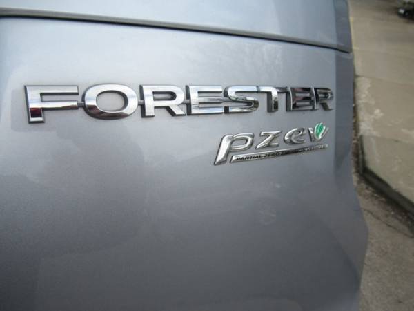 2014 Subaru Forester 2 5i Limited AWD 4dr Wagon - - by for sale in Bloomington, IL – photo 17