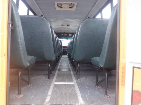 2009 Freightliner Thomas Saf-T-Liner C2 School bus - cars & trucks -... for sale in Glyndon, District Of Columbia – photo 11