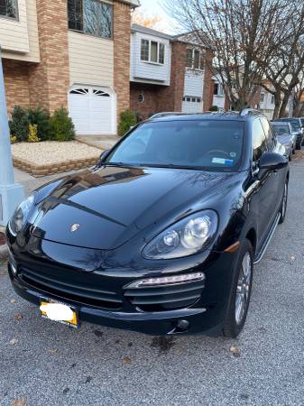 2011 Porsche Cayenne S - cars & trucks - by owner - vehicle... for sale in STATEN ISLAND, NY – photo 4
