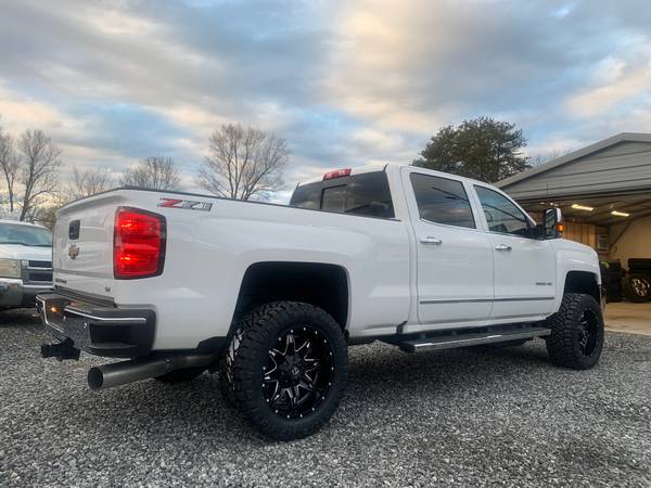 *2018 Chevy Silverado 2500HD LTZ Z71 4x4 Duramax -1,373 Miles - cars... for sale in Stokesdale, NY – photo 5