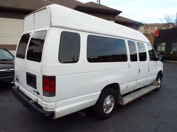 2011 Ford Econoline E-250 Extended - cars & trucks - by dealer -... for sale in Wyncote, DE – photo 5
