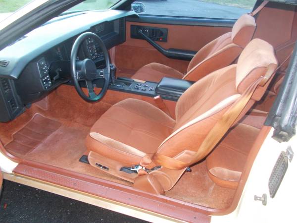 ANTIQUE-1985 CHEVY CAMARO BERLINETTA - cars & trucks - by owner -... for sale in Middleton, MA – photo 8