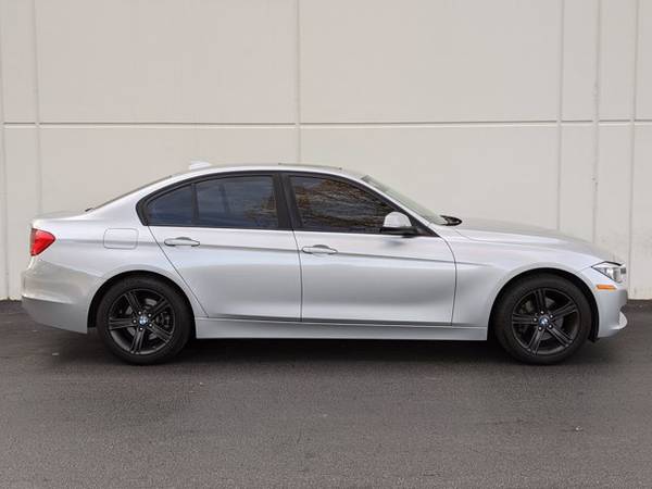 2013 BMW 3 Series 328i xDrive AWD All Wheel Drive SKU:DJ698471 -... for sale in Knoxville, TN – photo 4