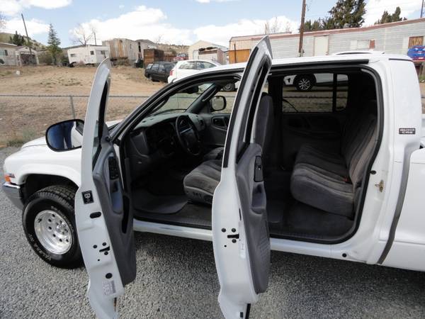 2000 Dodge Dakota Quad Cab 4WD SLT 360V/8 125KMILES - cars & for sale in Reno, NV – photo 3