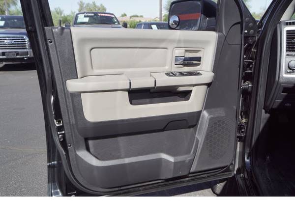 2009 Dodge Ram 1500 2WD CREW CAB 140.5 SLT Passenger - Lifted Trucks... for sale in Glendale, AZ – photo 20