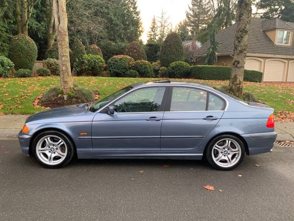 2001 BMW 330I Automatic Great ride! - cars & trucks - by dealer -... for sale in Lynnwood, WA – photo 2