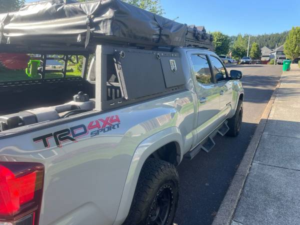 2019 Toyota tacoma 1 owner, with all the added toys for sale in Clackamas, OR – photo 4