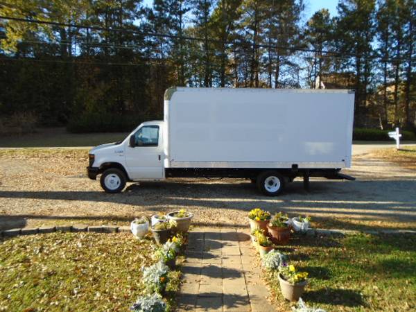 2012 Ford E350 Cube/Cutaway/Box Van - cars & trucks - by dealer -... for sale in Cumming, GA 30040, GA – photo 2