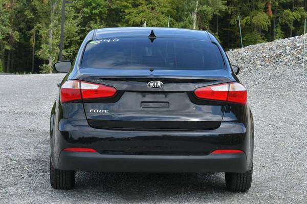 2015 *Kia* *Forte* *LX* - cars & trucks - by dealer - vehicle... for sale in Naugatuck, CT – photo 4