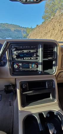 2004 Chevy Suburban for sale in Mount Vernon, OR – photo 7